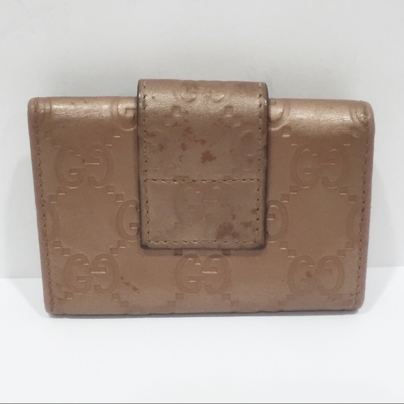 Gucci metallic dusty pink monogram embossed heart key case - Picture 2 of 12